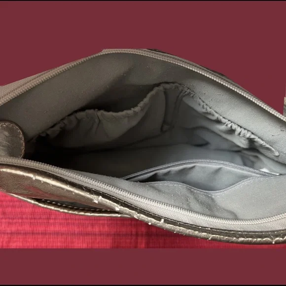 The Sak Metallic Gold-Silver Pig Leather Shoulder Bag - Picture 10 of 10